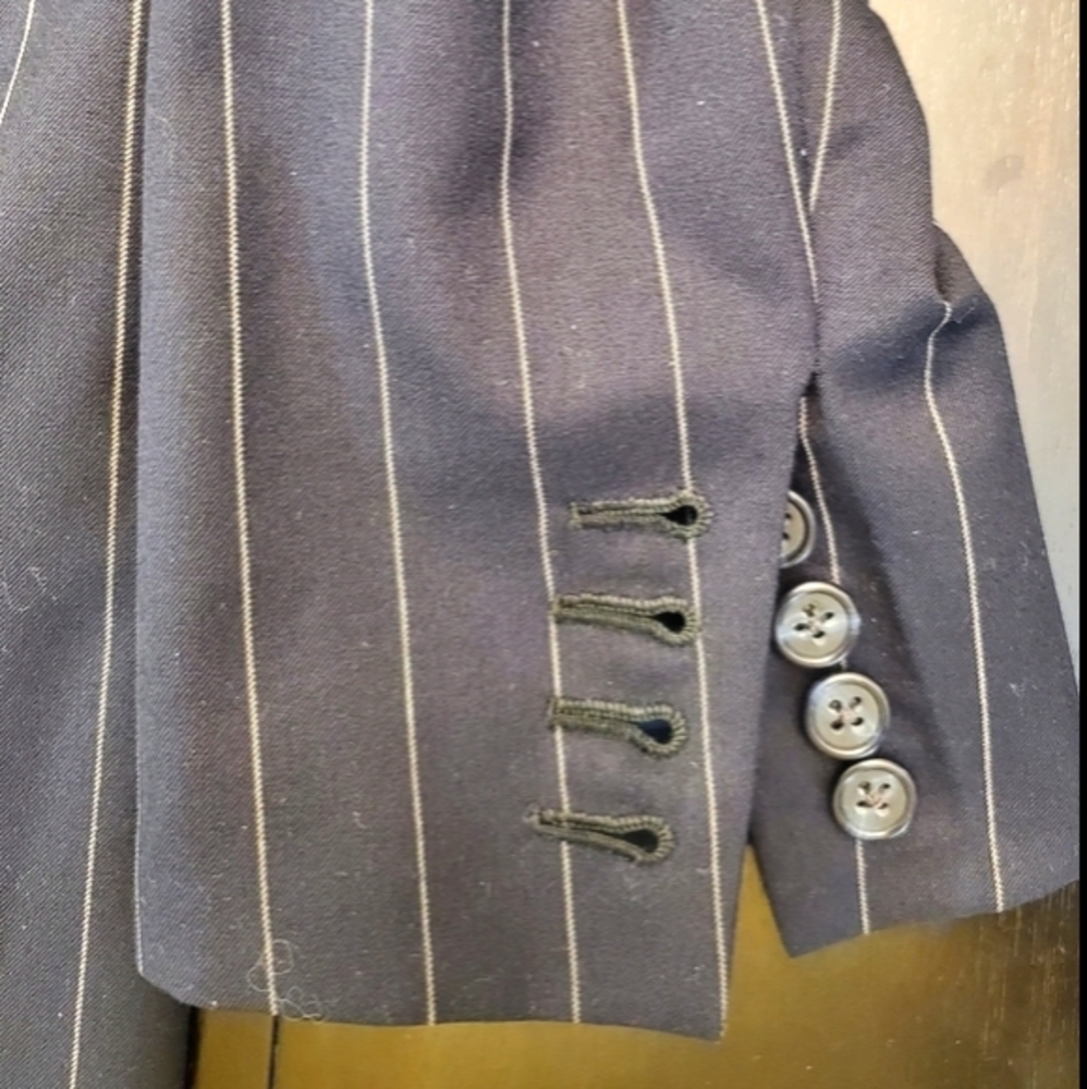 Holland & Sherry Sport Coat - Picture 9 of 16